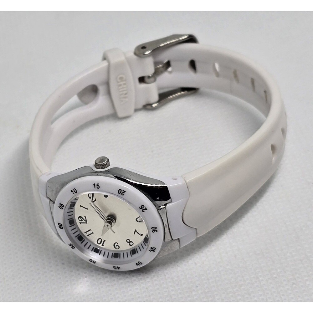 Women's Casual Petite Silver Tone Dial Fashion White Silicone Band Watch 08 - Picture 6 of 7